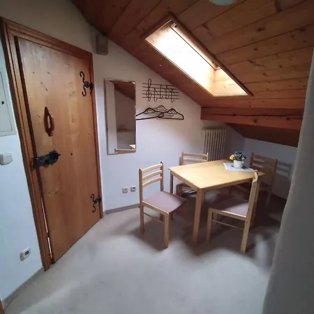 Gaestehaus Banik Pensión Seeon-Seebruck